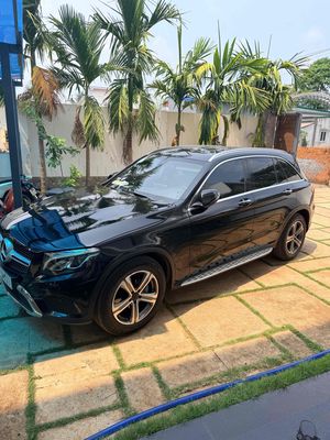 Mercedes-Benz GLC 200 Đen 16 vạn