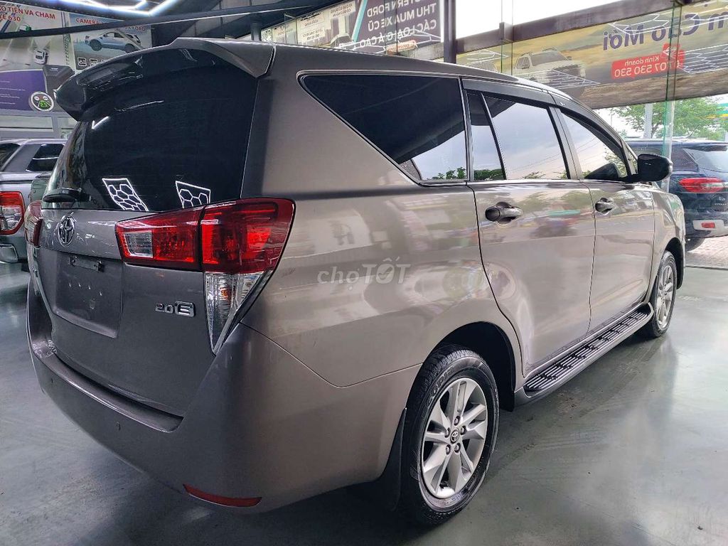 Innova 2.0E sx2020 đi 100200km xe bán tại hãng