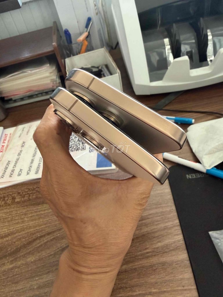 Apple iPhone 16 Pro Max 256GB Vàng VN/A Như mới. Mua bán Điện thoại tại Huyện Trảng Bom Đồng Nai được đăng bởi Cầm Đồ thanh lý hình 1