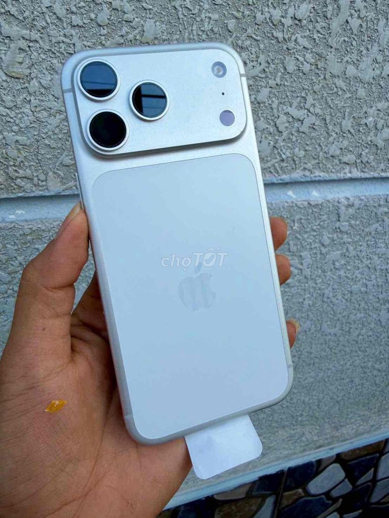 17 PM 256GB Trắng lock mỹ new . độ 2 esjm full Qte. Mua bán Điện thoại tại Quận Bình Thuỷ Cần Thơ được đăng bởi Truong hình 1