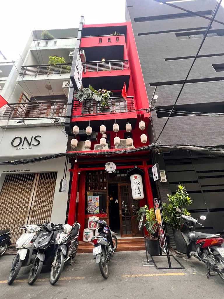 Bán Nhà Nguyễn Trãi 6 Tầng - Hẻm Xe Hơi Thông- Đang cho thuê
