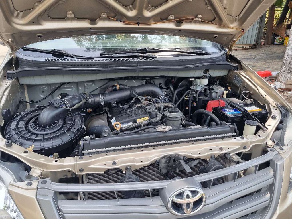 Toyota innova 2016 2.0V - 100000 km. Mua bán Ô tô tại Thị xã Bến Cát Bình Dương được đăng bởi Lâm Văn Kỳ hình 9