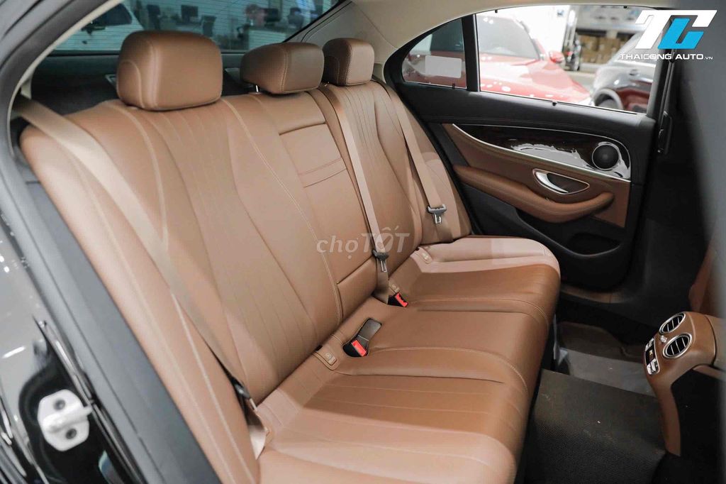 Mercedes E200 Exclusive sx2021 lướt 35k km. Mua bán Ô tô tại Quận Gò Vấp Tp Hồ Chí Minh được đăng bởi Kính Đặng Ô Tô Lướt hình 17