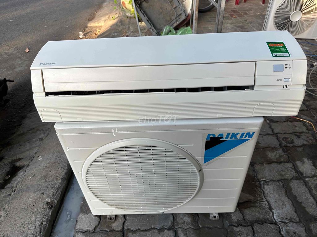 Máy lạnh Daikin 1 ngựa Thái Lan mới. Mua bán Máy lạnh, điều hoà tại Quận Hải Châu Đà Nẵng được đăng bởi dương hình 1