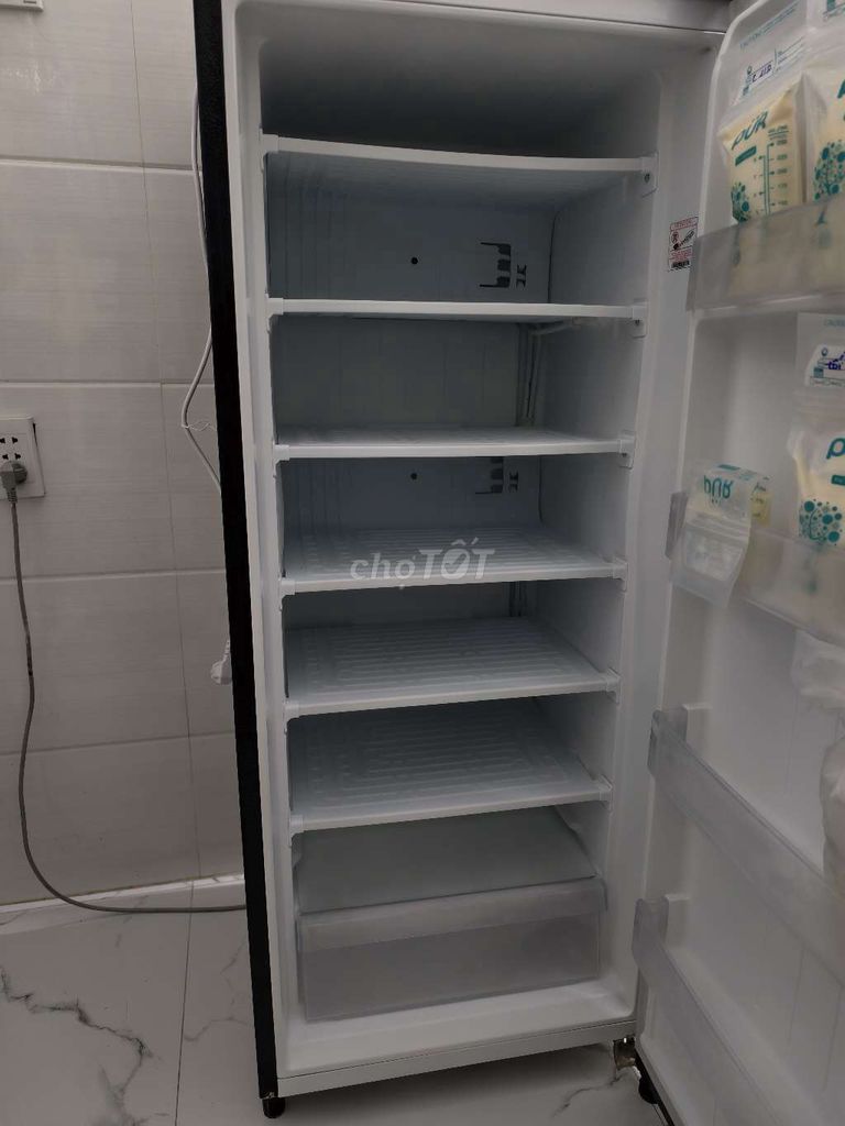 Tủ đông LG GN-F304WB 165 lít Đen. Mua bán Tủ lạnh tại Thành phố Thủ Đức Tp Hồ Chí Minh được đăng bởi Minh Khang hình 1