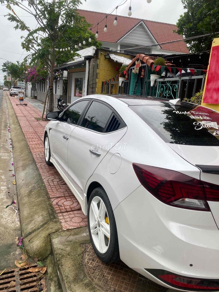 Hyundai Elantra 2019 Sport 1.6 AT - 134000 km. Mua bán Ô tô tại Thành phố Cam Ranh Khánh Hòa được đăng bởi Nguyễn quốc bảo  hình 2
