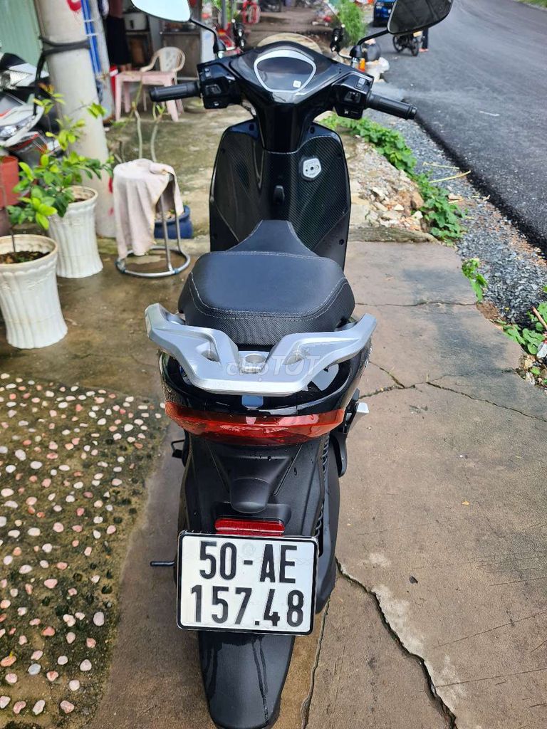 VinFast Feliz 2025 Điện Đen 400 km