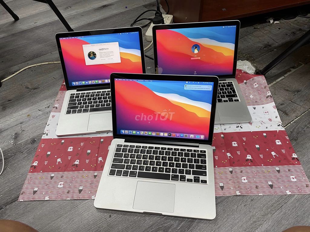 Xã 3 em macbook retina 2015.i5-2.7g-8g-256g-giá rẽ