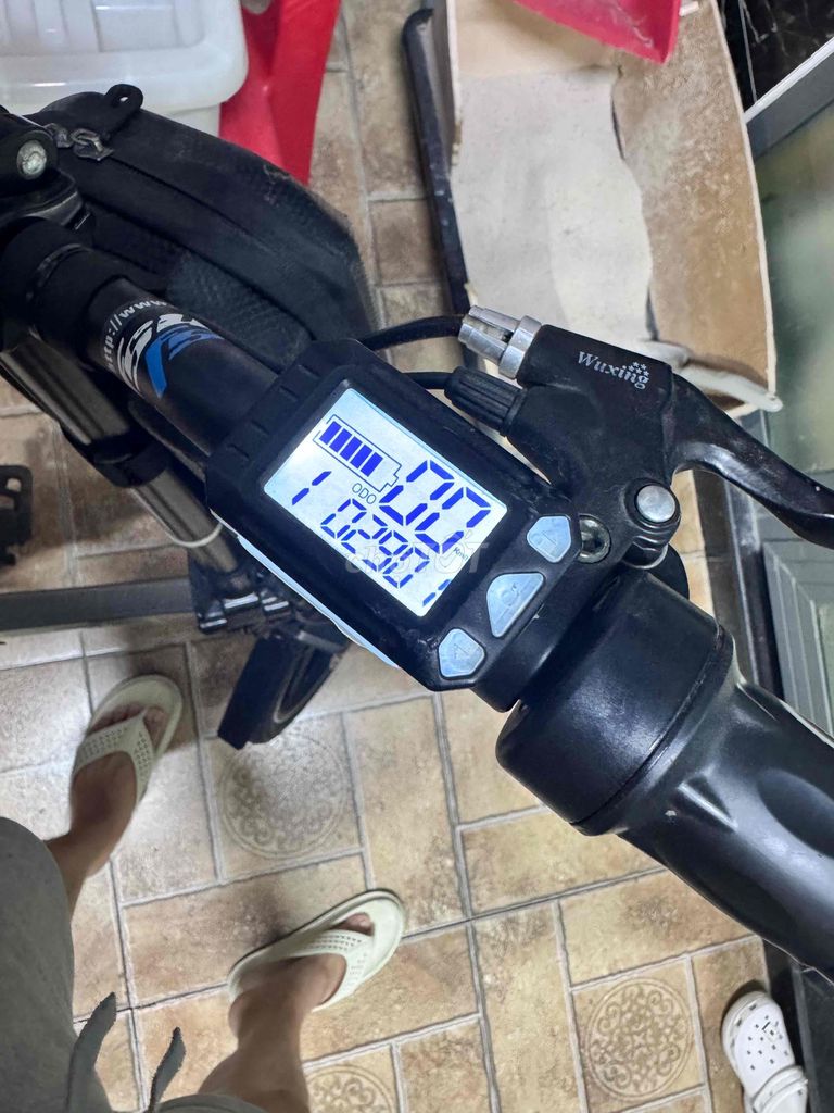 Xe đạp điện Samsung màu Xám. Mua bán Xe điện tại Thành phố Thủ Đức Tp Hồ Chí Minh được đăng bởi Thành  hình 4