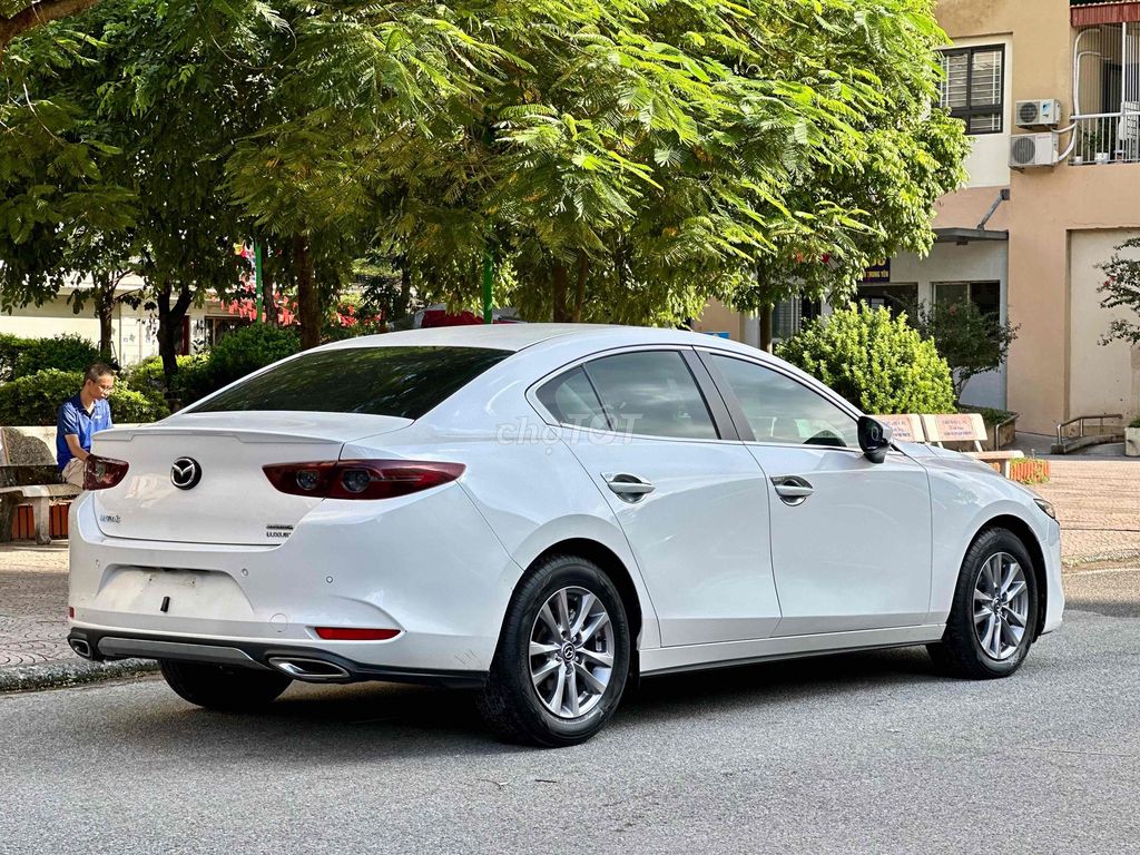 Mazda 3 2020 Sedan 1.5L Luxury - 30000 km. Mua bán Ô tô tại Quận Cầu Giấy Hà Nội được đăng bởi Trương Đức Trung hình 3