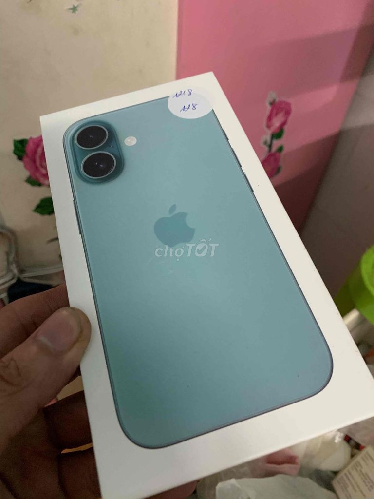 ip16 mới mua tgdd 4tháng full box zin all. Mua bán Điện thoại tại Thành phố Biên Hòa Đồng Nai được đăng bởi Công sanh hình 1