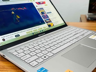 Asus Vivobook X1504Z i3 1215u 8G 512G Bhh 11/26