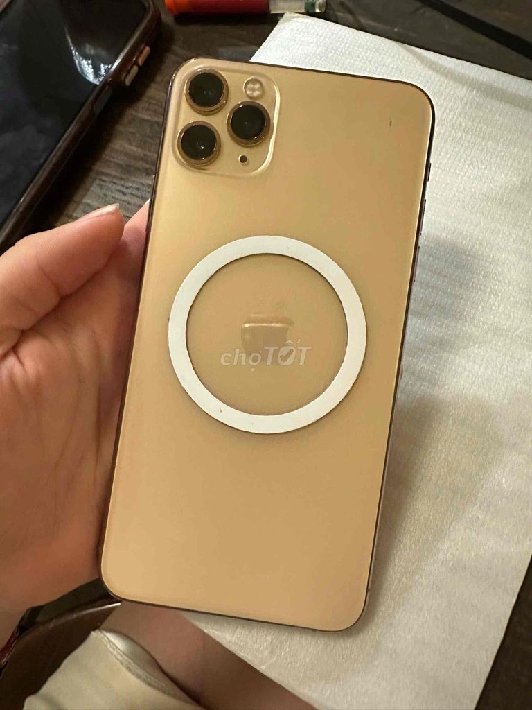 Apple iPhone 11 Pro Max 256GB Vàng. Mua bán Điện thoại tại Quận Gò Vấp Tp Hồ Chí Minh được đăng bởi Ngọc Phạm hình 1