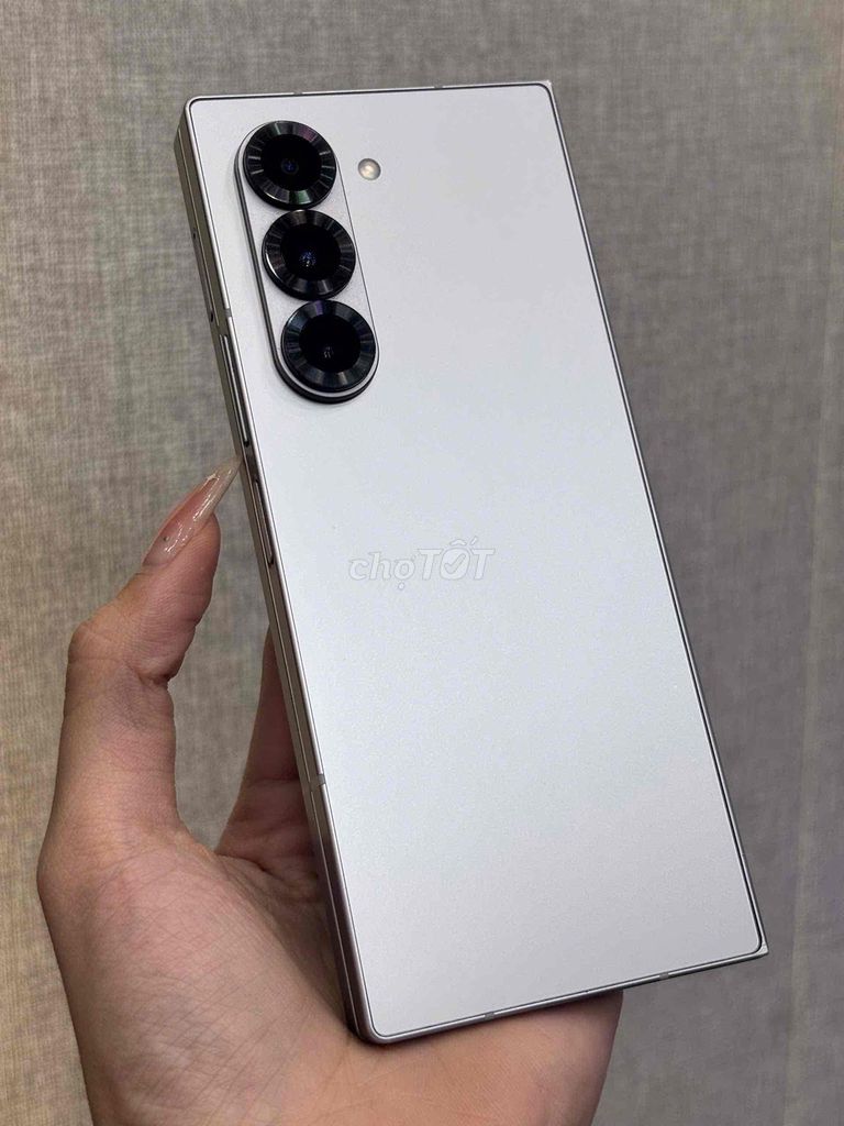 Samsung Z Fold 6 12/256GB Bạc Bản Hàn Zin đẹp 98%. Mua bán Điện thoại tại Quận Ninh Kiều Cần Thơ được đăng bởi Quý Mobile Cần thơ hình 1