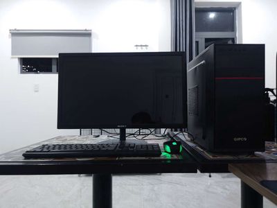 Bộ PC gồm màn hình Core i7 4790/16gb/120/ Gtx730. Mua bán Máy tính để bàn tại Quận Liên Chiểu Đà Nẵng được đăng bởi Huy Hiệu Lê