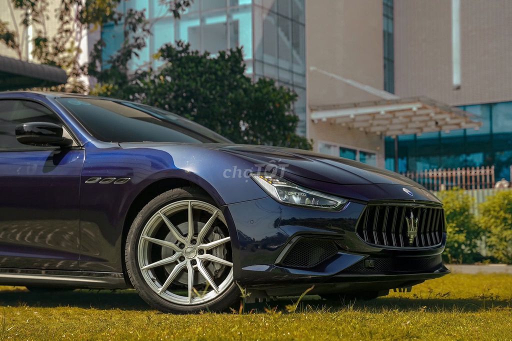 PORSCHE MACAN MODEL 2022 MỘT CHỦ OPTIONS 800 TRIỆU. Mua bán Ô tô tại Quận 7 Tp Hồ Chí Minh được đăng bởi Tung hình 4