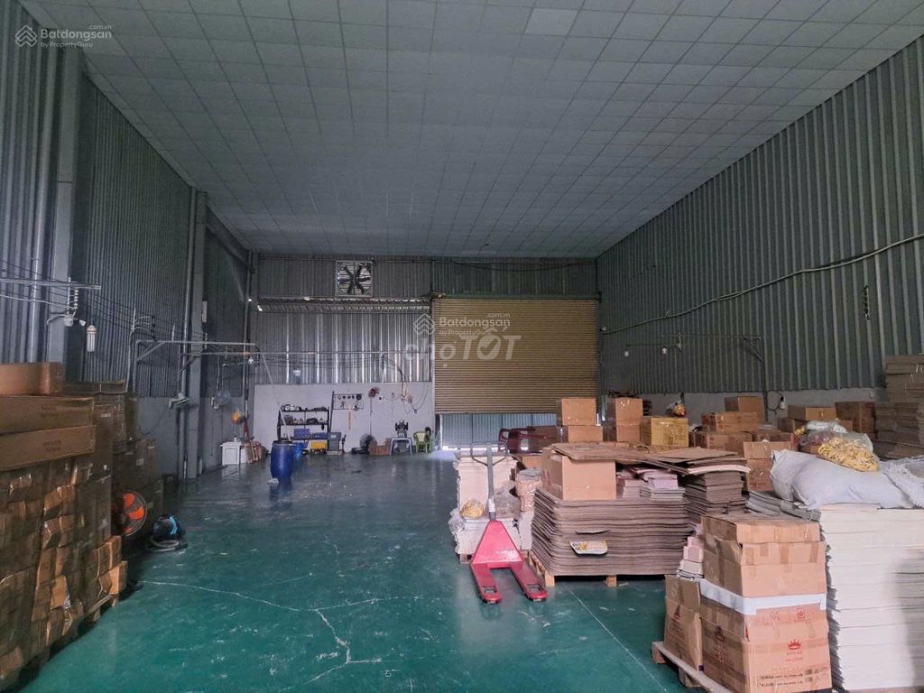 Cho thuê kho xưởng 360m2 Hương Lộ 2, Phường Bình Trị Đông B , Bình Tân