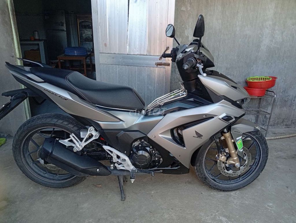 Honda Winner X V3 2022 Xám 2266 km. Mua bán Xe máy tại Thị xã La Gi Bình Thuận được đăng bởi Mẫn Nguyễn hình 3