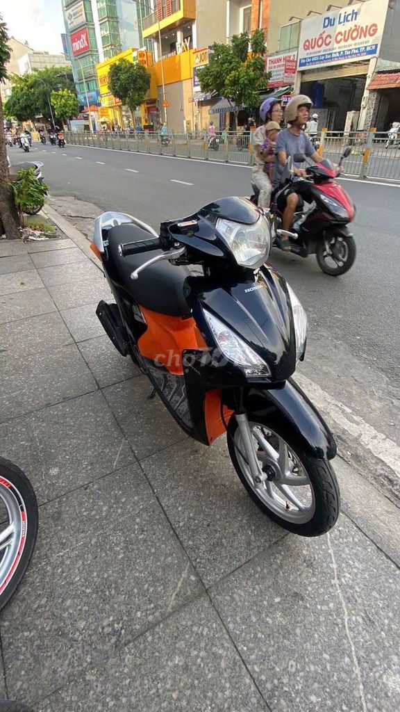 Honda Vision 2016 Đen cam
