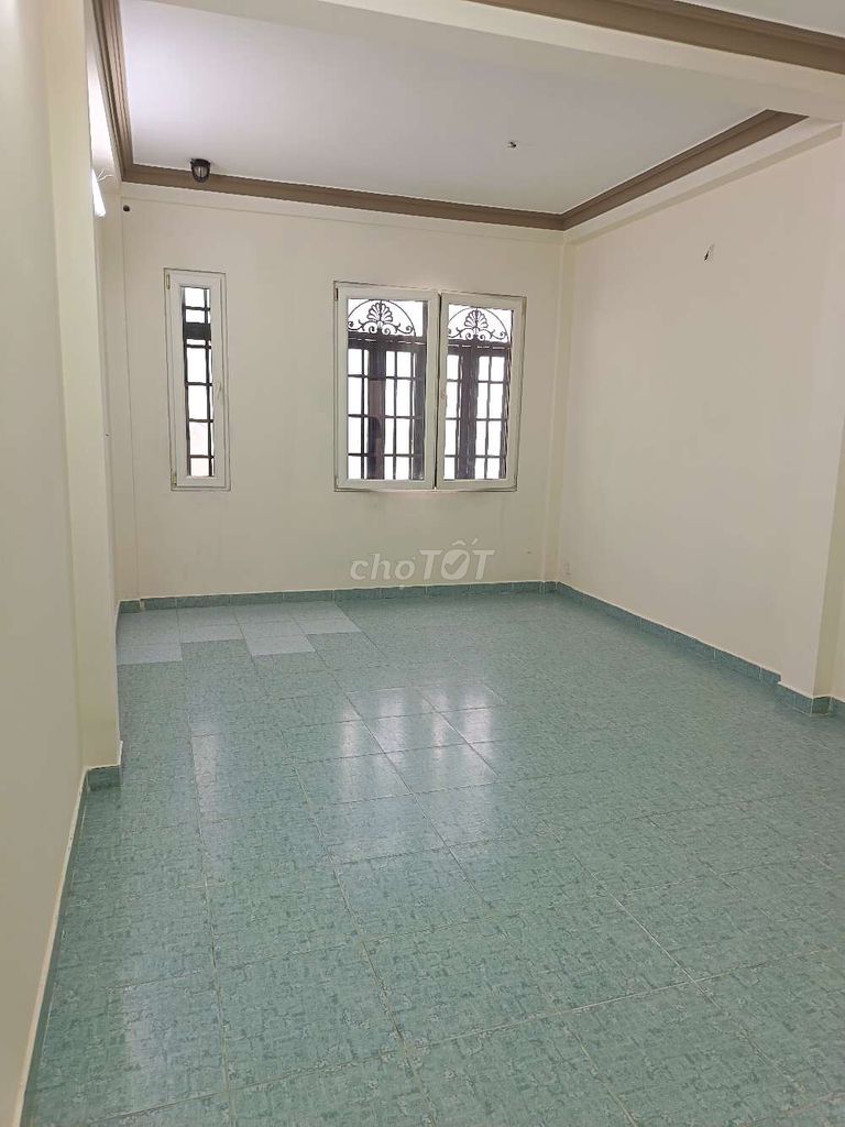 Аренда · 5 комн. · 60 м² · Quận 5, ул. Đường Sư Vạn Hạnh