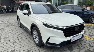 Honda CR V 2024 L - 42000 km. Mua bán Ô tô tại Quận Tân Bình Tp Hồ Chí Minh được đăng bởi Hiền Nguyễn