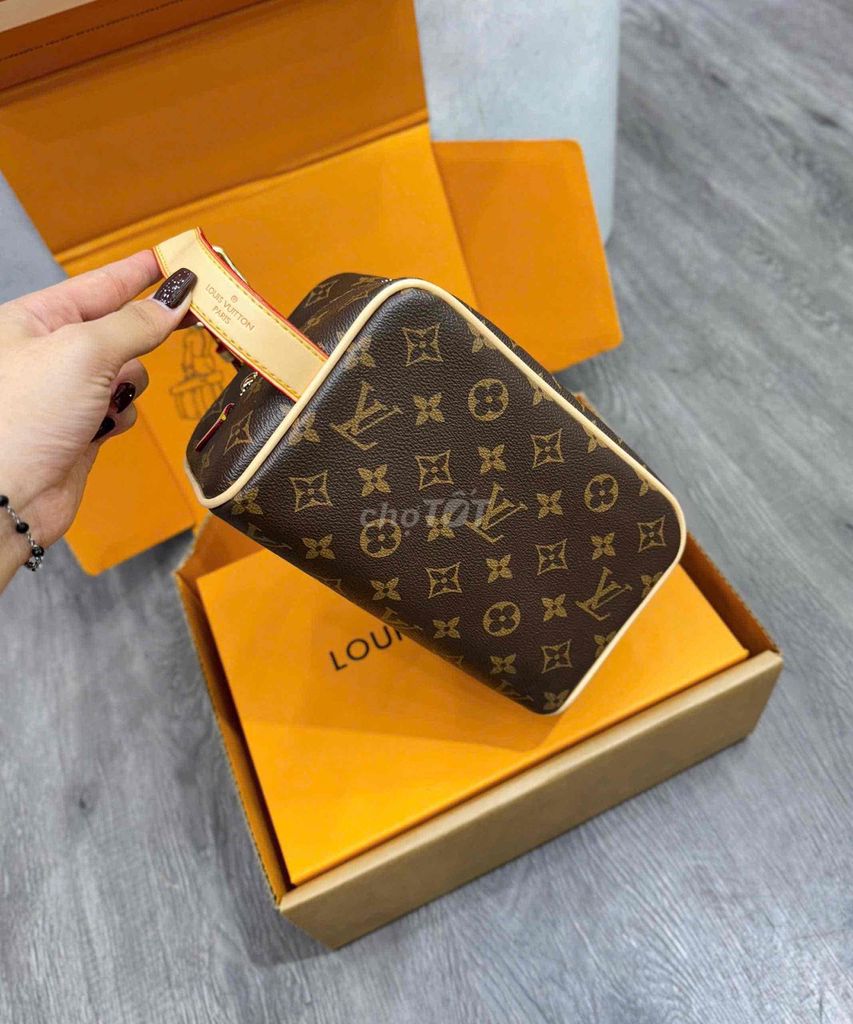Túi Cầm Tay Nam/ Clutch LV Cao Cấp. Mua bán Túi xách tại Quận Bình Tân Tp Hồ Chí Minh được đăng bởi Trúc Phương hình 1