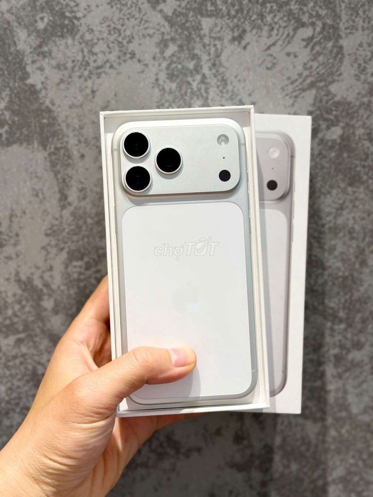 Apple iPhone 17 Pro Max 256GB Bạc. Mua bán Điện thoại tại Huyện Bình Đại Bến Tre được đăng bởi Minh Phương hình 1