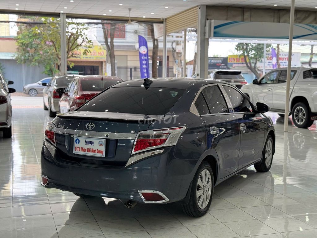 Toyota Vios 1.5E MT 2014 số sàn màu xám. Mua bán Ô tô tại Quận 7 Tp Hồ Chí Minh được đăng bởi Ô Tô Thiên Hải  hình 4