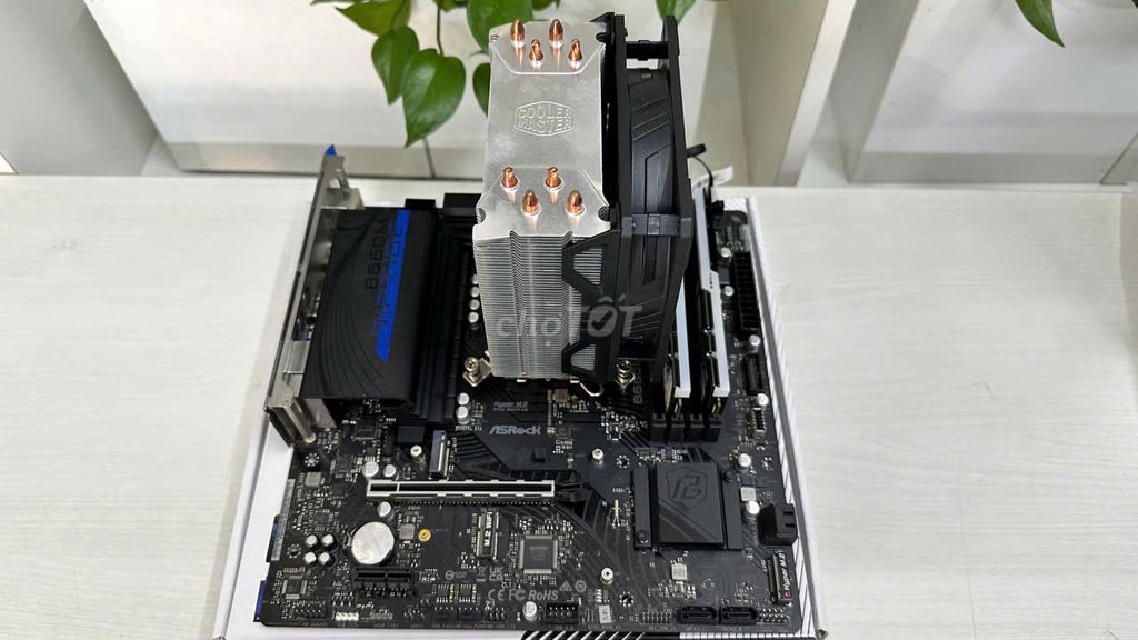 Còn combo like new bh hãng B660 I5 12600K 16G tản