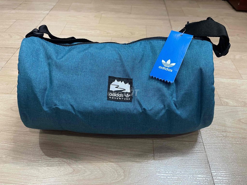 Túi trống Adidas Unisex size S. Mua bán Túi xách tại Thành phố Thuận An Bình Dương được đăng bởi Phi Hoang hình 1