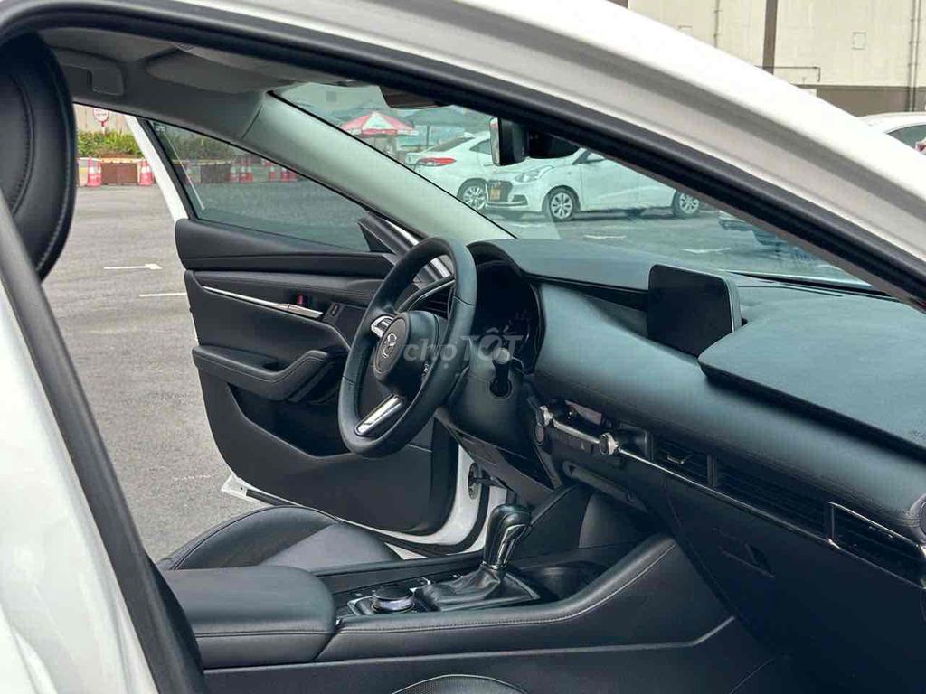 Mazda 3 2023 1.5L Luxury - 44k kilomet. Mua bán Ô tô tại Thành phố Huế Thừa Thiên Huế được đăng bởi MN hình 10