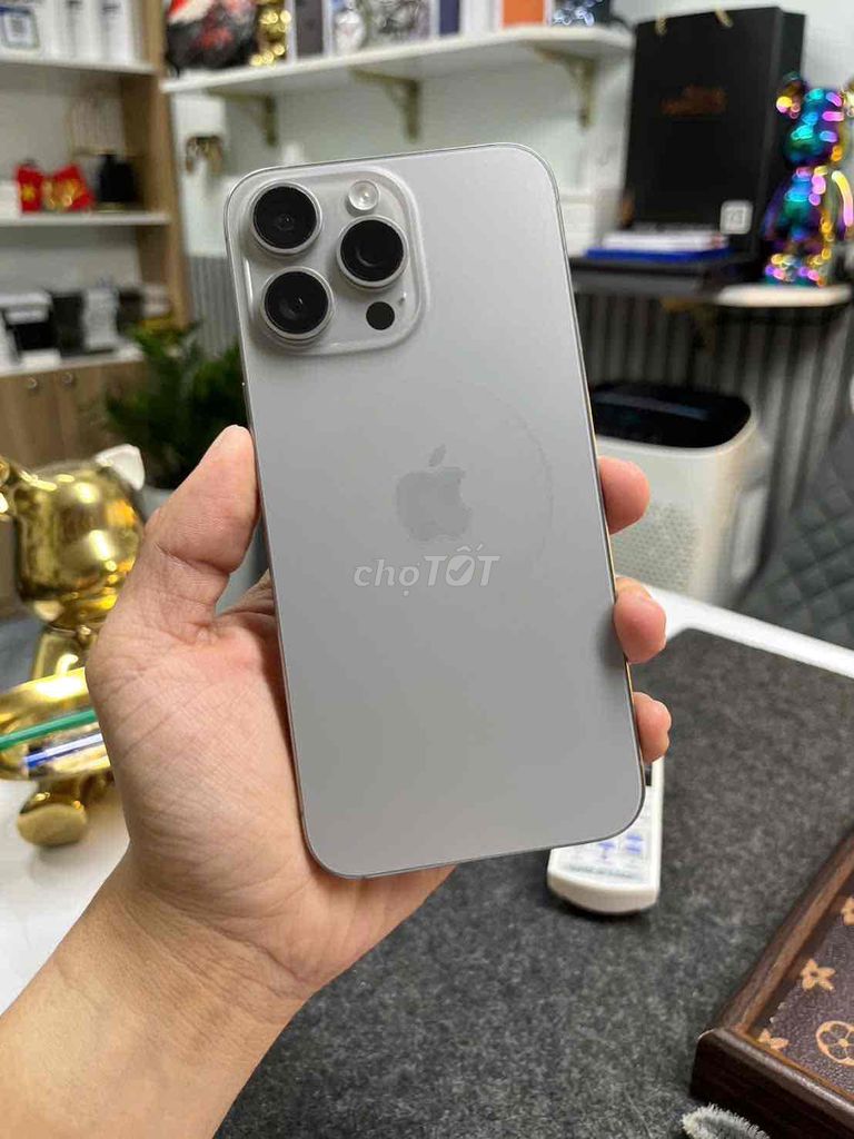 Apple iPhone 15 Pro Max 256GB Natural Titanium 98%. Mua bán Điện thoại tại Quận Bình Thuỷ Cần Thơ được đăng bởi MC MOBILE hình 1