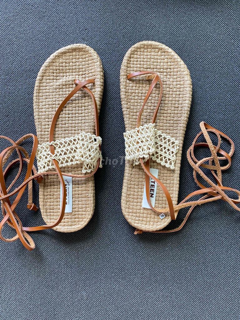 Dép đi biển Nữ Thái Lan Mây tre đan Da Nâu. Mua bán Giày dép tại Thành phố Thủ Đức Tp Hồ Chí Minh được đăng bởi Trần Bảo Nhi hình 1