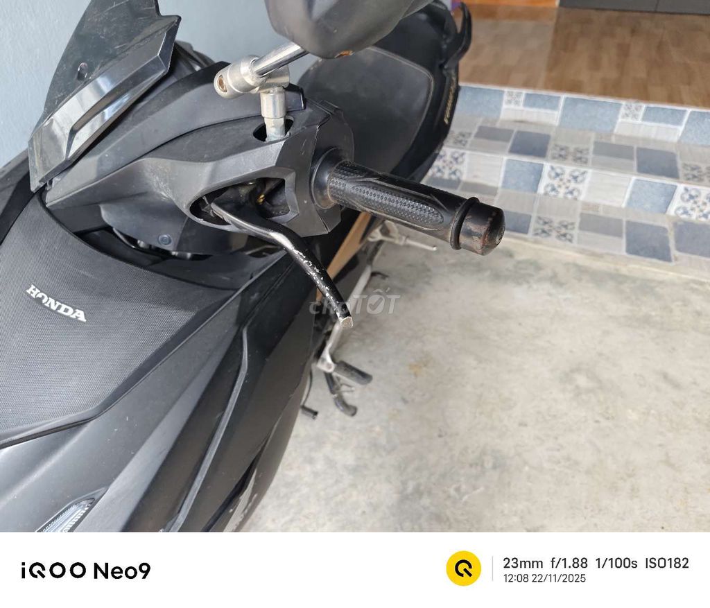 Honda Winner X V2 Đen. Mua bán Xe máy tại Huyện Nông Cống Thanh Hóa được đăng bởi Thành Đạt  hình 3