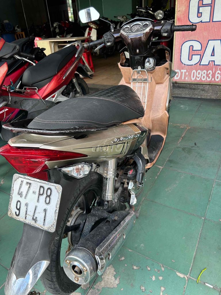 Thanh lý xe Yamaha Nouvo 4 máy kêu nhẹ bít tông. Mua bán Xe máy tại Huyện Hóc Môn Tp Hồ Chí Minh được đăng bởi Xe Máy Xuân Thưởng An Sương hình 4