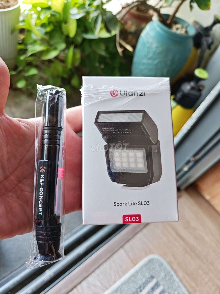  flash Ulanzi,lens sigma sony,bút lau lens . Mua bán Máy ảnh, Máy quay tại Quận Long Biên Hà Nội được đăng bởi Quang Tuấn hình 1