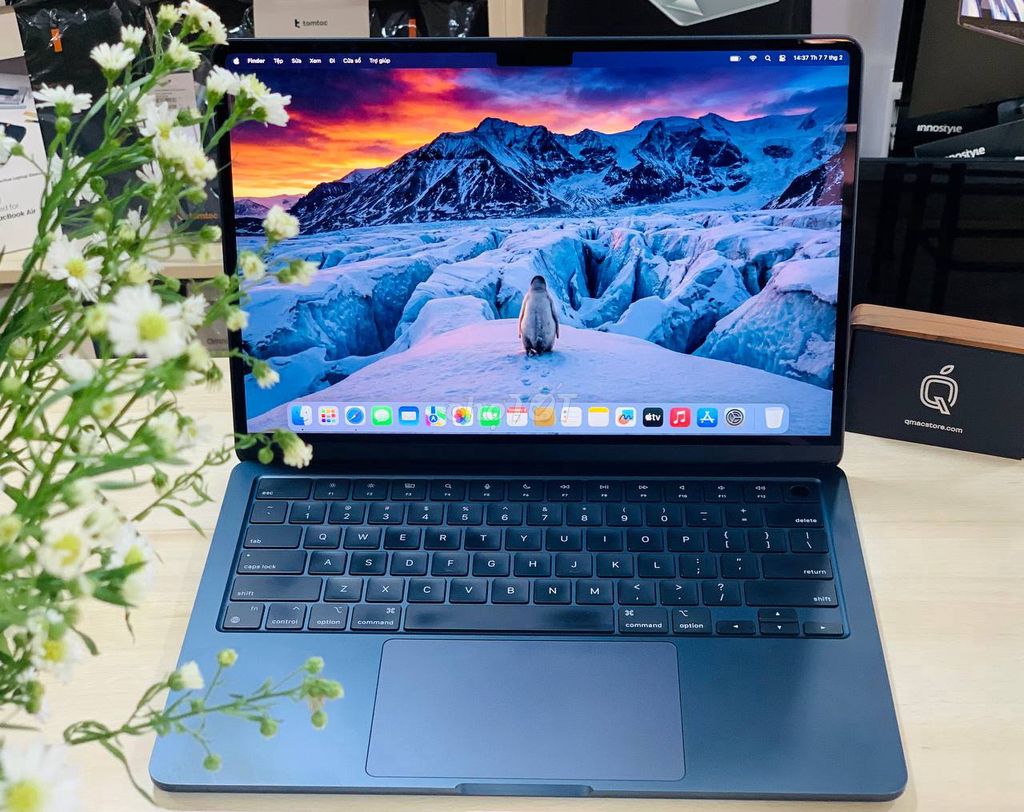 MacBook Air M2 13 inch 16GB/256GB - Giá rẻ cho SV. Mua bán Laptop tại Quận 3 Tp Hồ Chí Minh được đăng bởi QMac Store hình 1