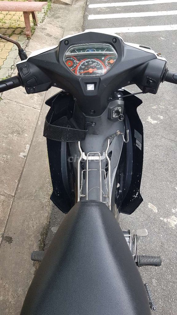 Xe wave Blade 110 2017 trắng đen 9 chủ. Mua bán Xe máy tại Thành phố Thủ Đức Tp Hồ Chí Minh được đăng bởi minh nhật hình 2