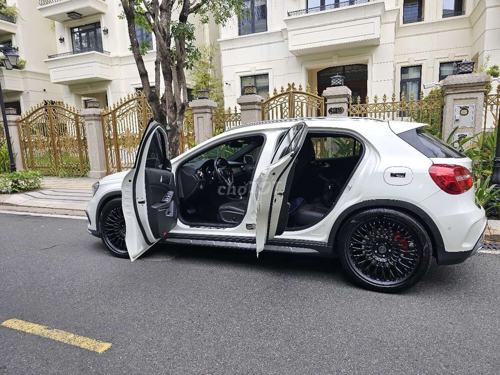 Mer GLA45 AMG 50.000 km chuẩn rất mới. Mua bán Ô tô tại Quận 1 Tp Hồ Chí Minh được đăng bởi Duy Nguyễn hình 15