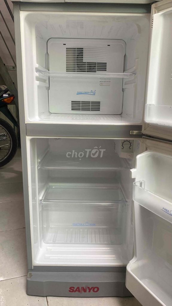 tủ lạnh sanyo 125l nguyên zin bao tốt bh 6 tháng