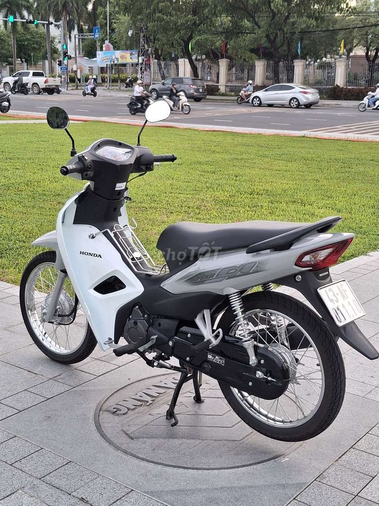 Wave A Xám Trắng. Biển 43 Như mới. Mua bán Xe máy tại Quận Hải Châu Đà Nẵng được đăng bởi Mua Bán Xe Cũ Có Góp Nợ xấu hình 5