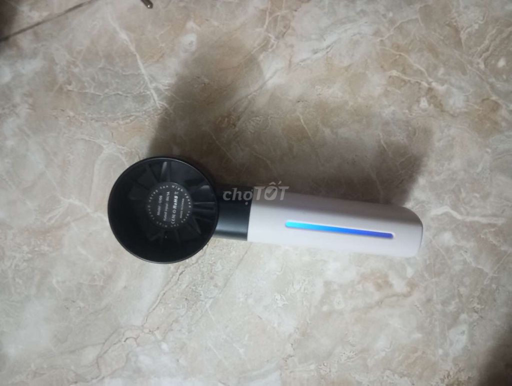 Quạt phun sương Trắng Cầm tay. Mua bán Quạt tại Quận Kiến An Hải Phòng được đăng bởi Cường kc Phạm hình 1