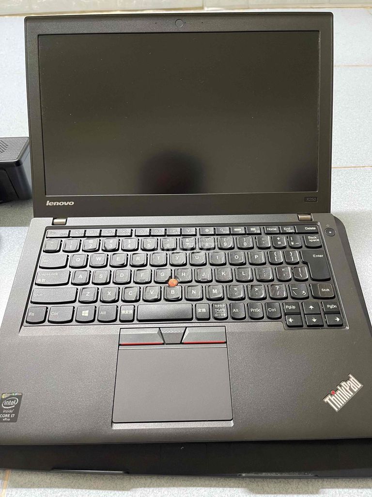 Lenovo ThinkPad X250 i7 13 inch 8GB Mới 99%. Mua bán Laptop tại Quận Hoàn Kiếm Hà Nội được đăng bởi nguyên ngoc long hình 1