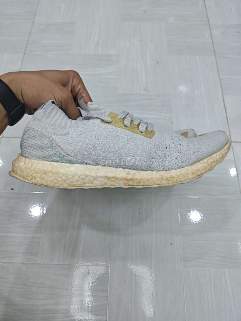  Adidas Ultraboost size 44 chính hãng . Mua bán Giày dép tại Thành phố Nha Trang Khánh Hòa được đăng bởi Vũ hình 1