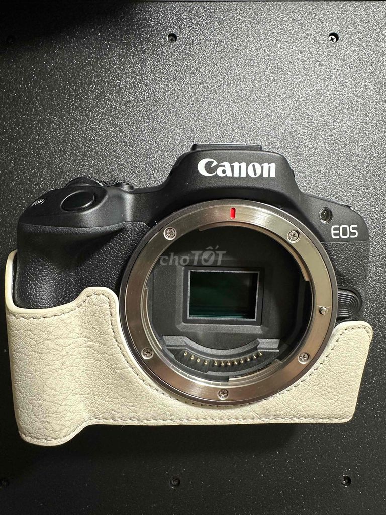 Máy ảnh Canon R50 Mới 99%. Mua bán Máy ảnh, Máy quay tại Huyện Thường Tín Hà Nội được đăng bởi LƯƠNG Phong hình 1
