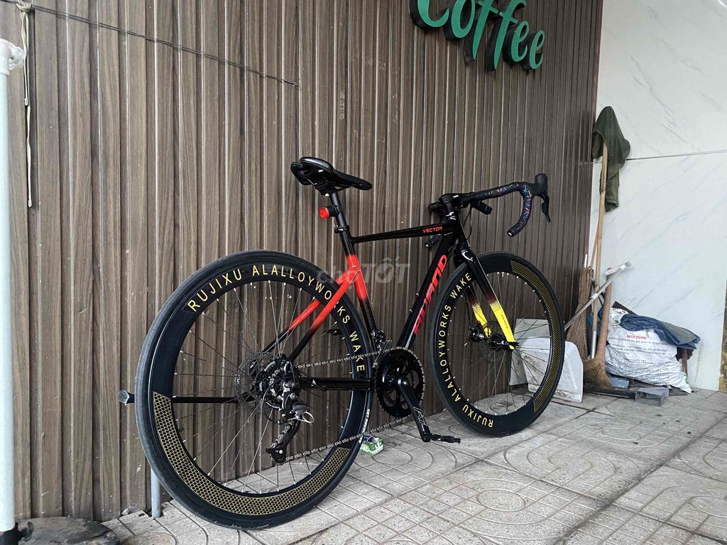 xe dap rất nhẹ. Mua bán Xe đạp tại Huyện Long Điền Bà Rịa - Vũng Tàu được đăng bởi kim hình 2