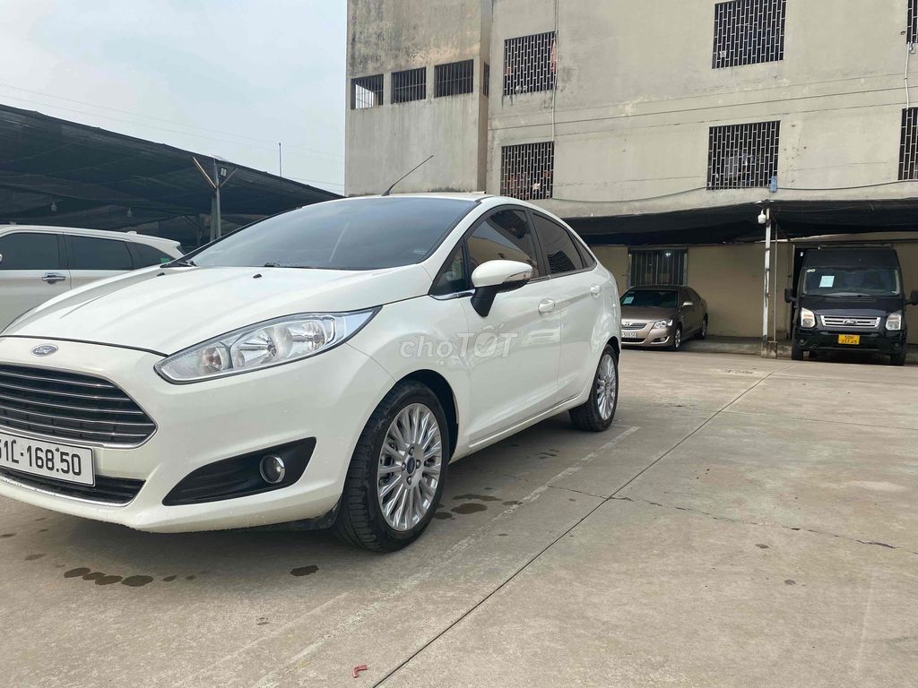 Ford Fiesta Titanium 2015. Mua bán Ô tô tại Quận Tân Phú Tp Hồ Chí Minh được đăng bởi Thành Dũng hình 2