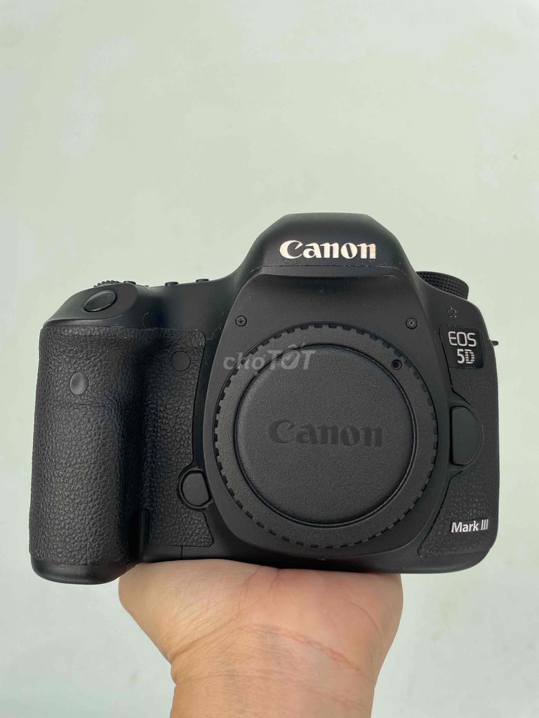 Máy ảnh Canon 5D Mark III Đen. Mua bán Máy ảnh, Máy quay tại Quận 3 Tp Hồ Chí Minh được đăng bởi huonglan Nguyễn  hình 1