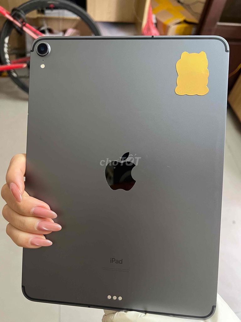 ko sử dụng thanh lý ipad pro 2018 11”