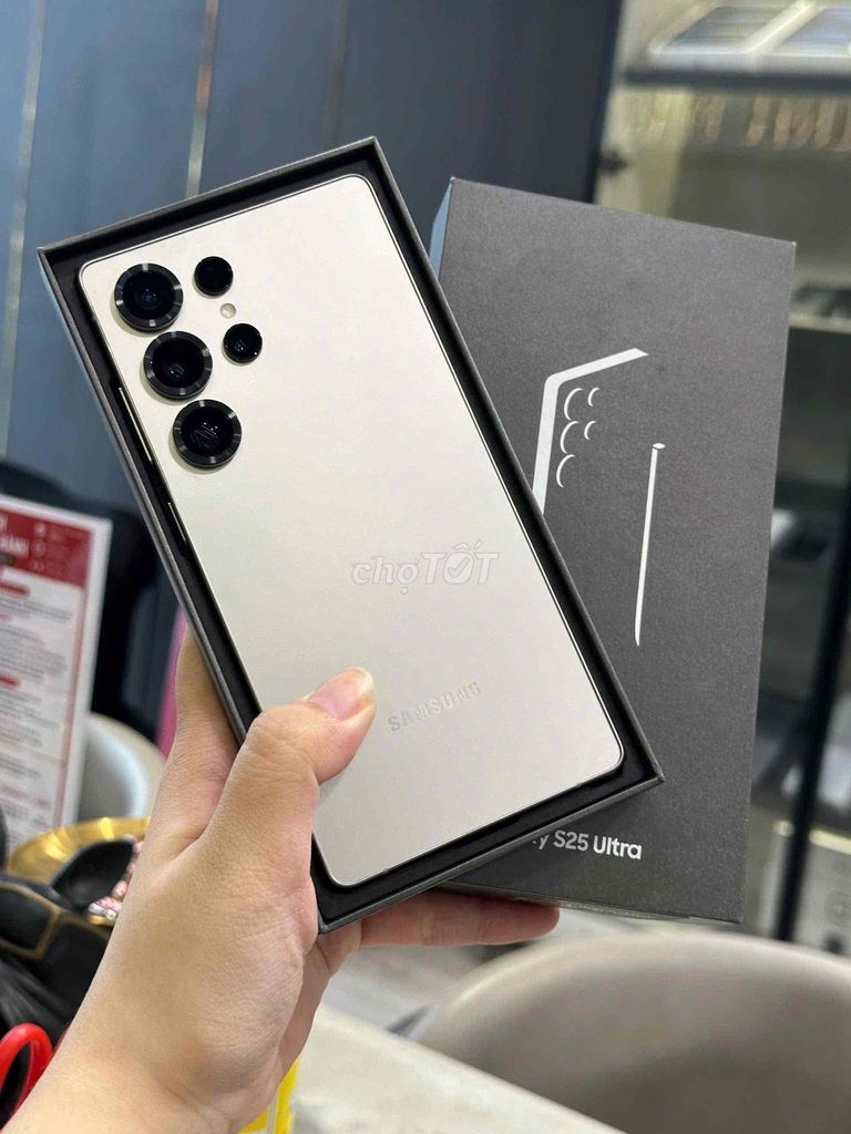 Samsung Galaxy S25 Ultra 256GB Gray Fullbox CBH. Mua bán Điện thoại tại Quận 8 Tp Hồ Chí Minh được đăng bởi CA REM BÁN TÁO hình 1